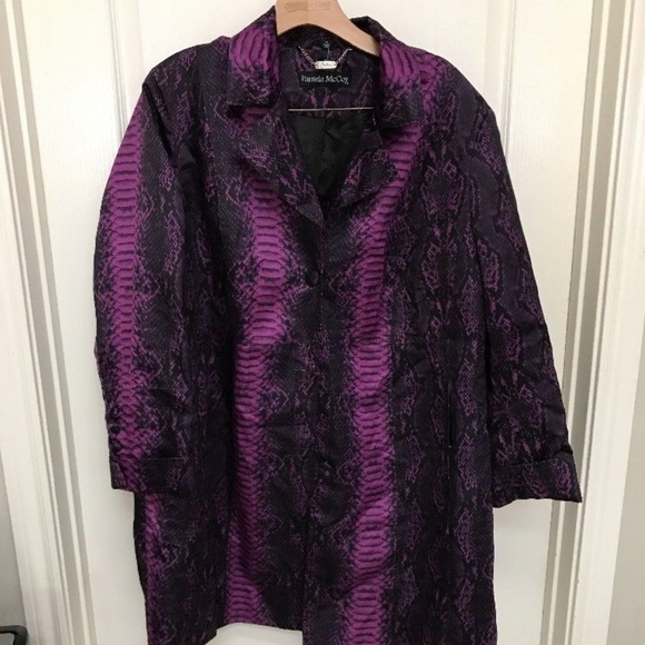 NWOT PAMELA MCCOY COUTURE PYTHON PRINT RAINCOAT - Picture 1 of 8